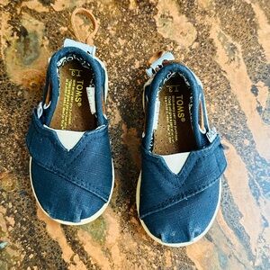 Baby Toms Navy Shoes size 3